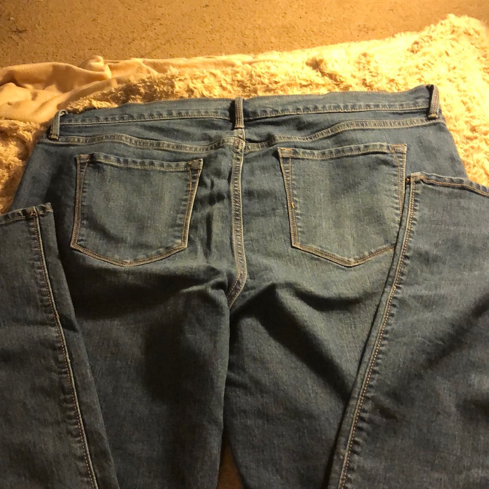 Jeans - Picture 2 of 3